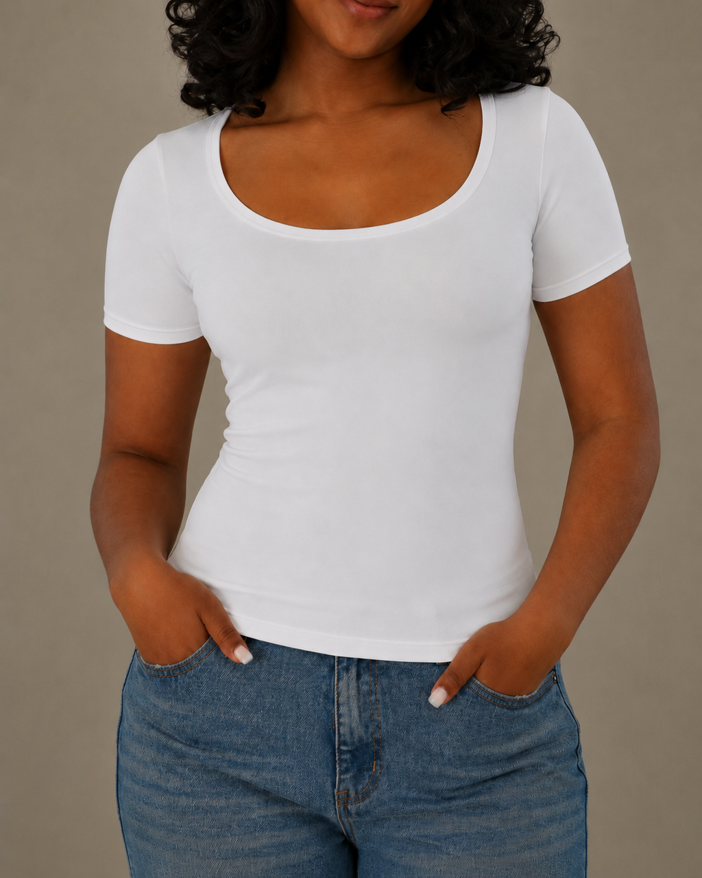 White Short sleeve - Low cut (50% Polyester & Cotton)