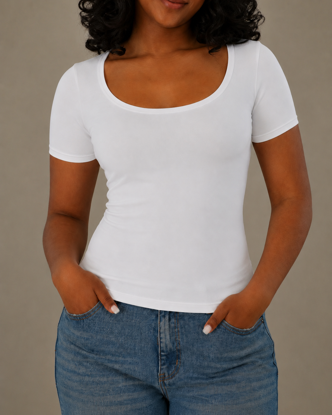 White Short sleeve - Low cut (50% Polyester & Cotton)